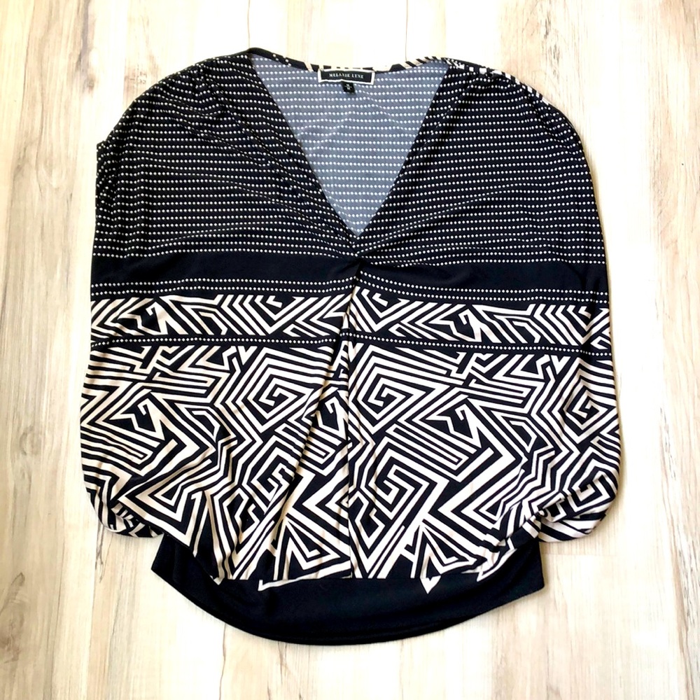 NWOT Melanie Lyne draped top with waistband